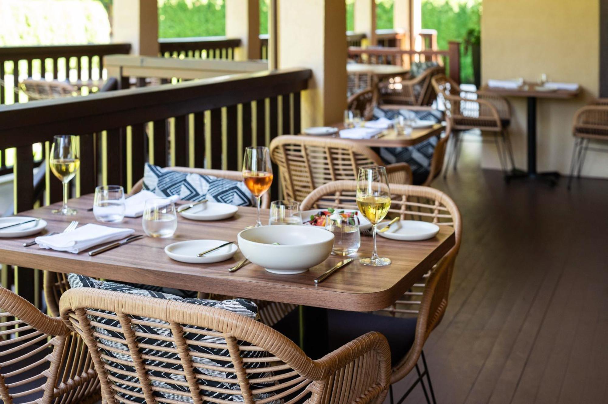 Naramata Inn Екстериор снимка